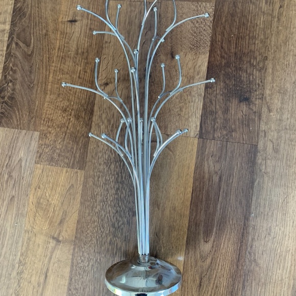 Vintage Ornament Tree - Picture 3 of 10